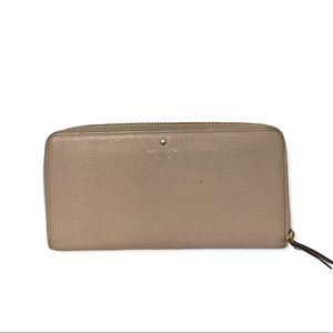 💕KATE SPADE💕gently used wallet.